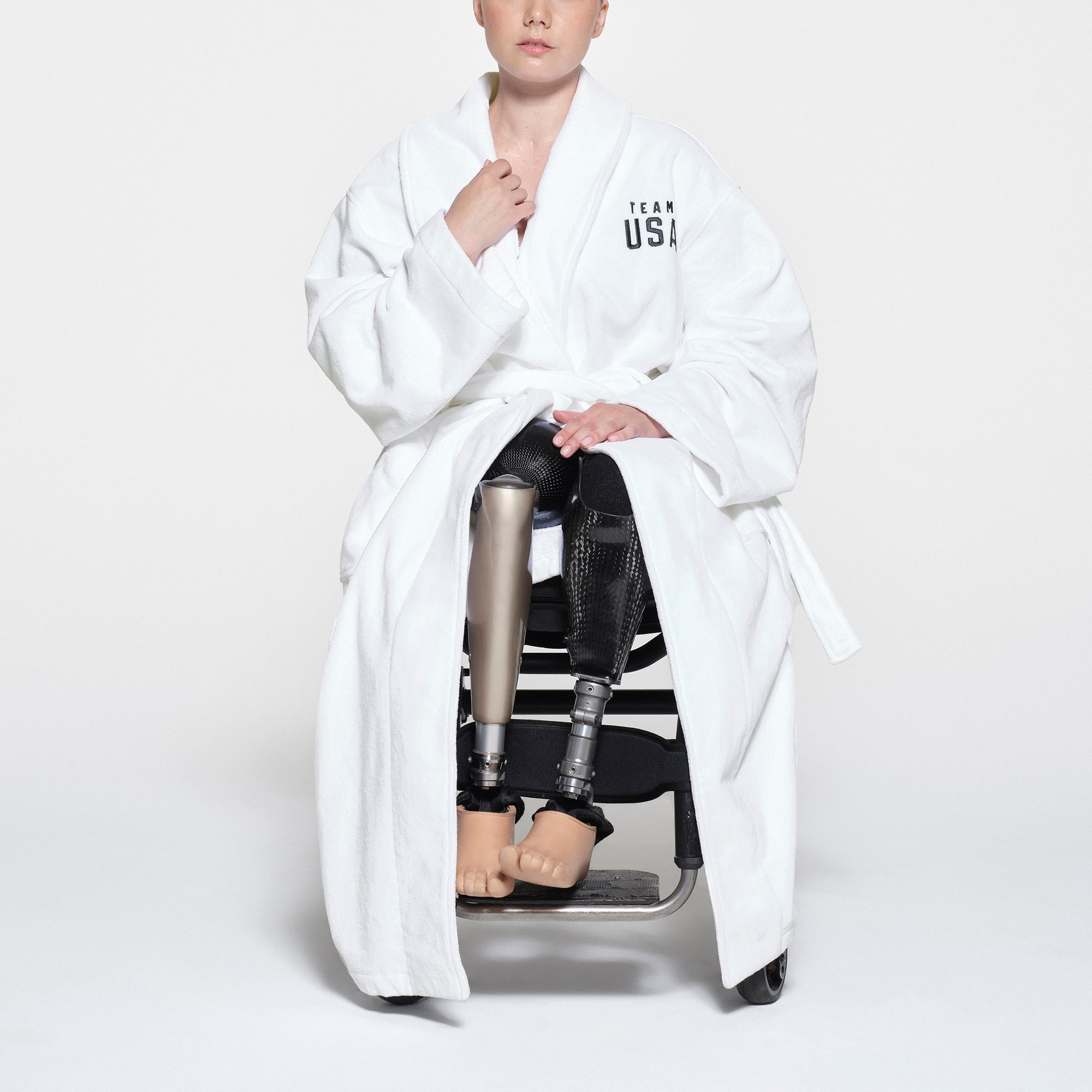 SKIMS FOR TEAM USA TERRY PARALYMPIC UNISEX ROBE | WHITE